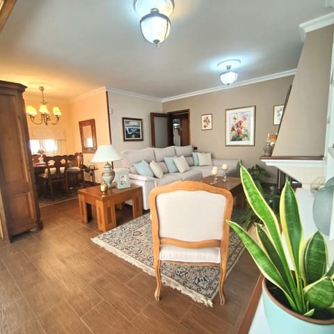 3 sypialnia Willa do wynajęcia w Valsequillo z basenem - 1 400 € (Ref: 9782244)