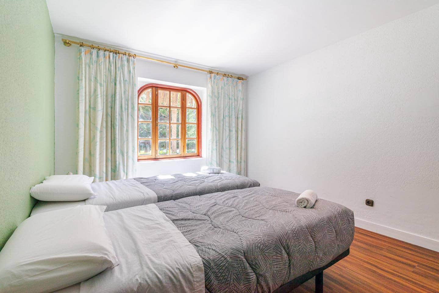 15 quarto Moradia para venda em Mogan com piscina garagem - 2 800 000 € (Ref: 9801016)