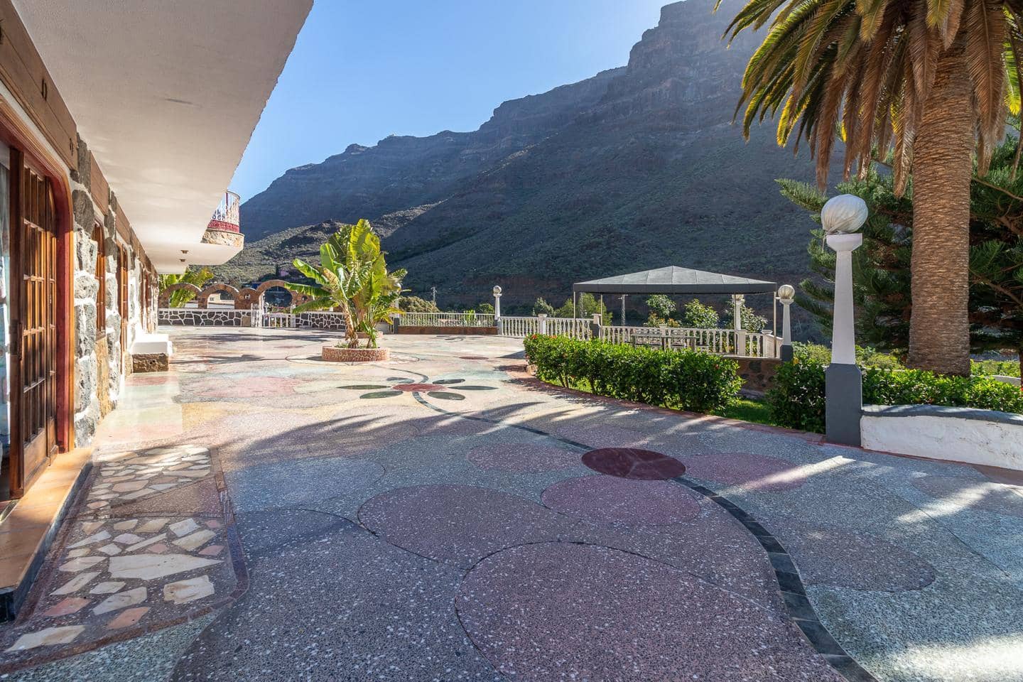 15 quarto Moradia para venda em Mogan com piscina garagem - 2 800 000 € (Ref: 9801016)