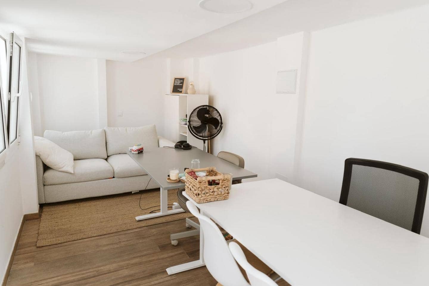 2 soverom Leilighet til leie i Las Palmas de Gran Canaria - € 2 350 (Ref: 9814077)