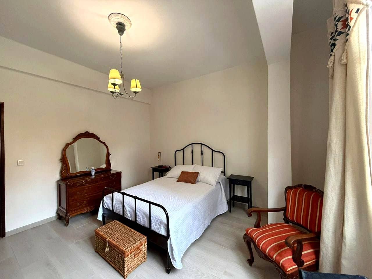 3 soverom Leilighet til leie i Las Palmas de Gran Canaria - € 1 100 (Ref: 9823871)