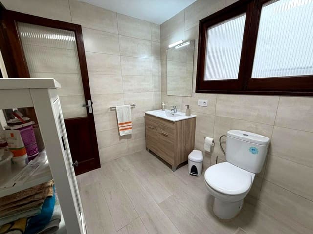 3 soverom Leilighet til leie i Guanarteme, Las Palmas de Gran Canaria - € 1 100 (Ref: 9823871)