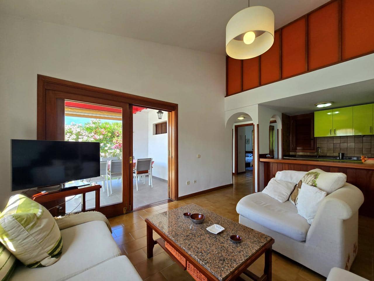 2 sovrum Bungalow att hyra i Maspalomas med pool - 1 400 € (Ref: 9824021)
