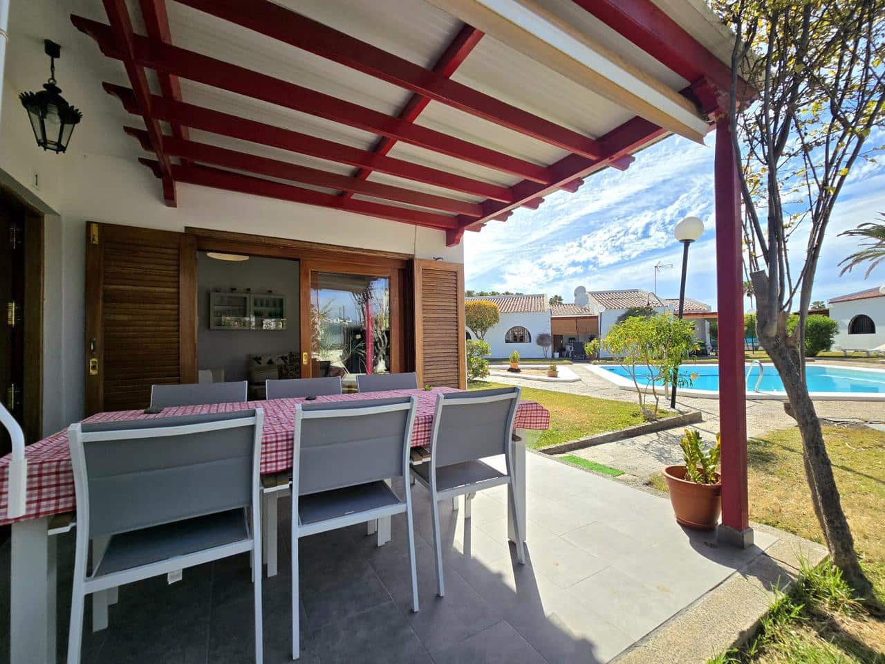 2 sovrum Bungalow att hyra i Maspalomas med pool - 1 400 € (Ref: 9824021)