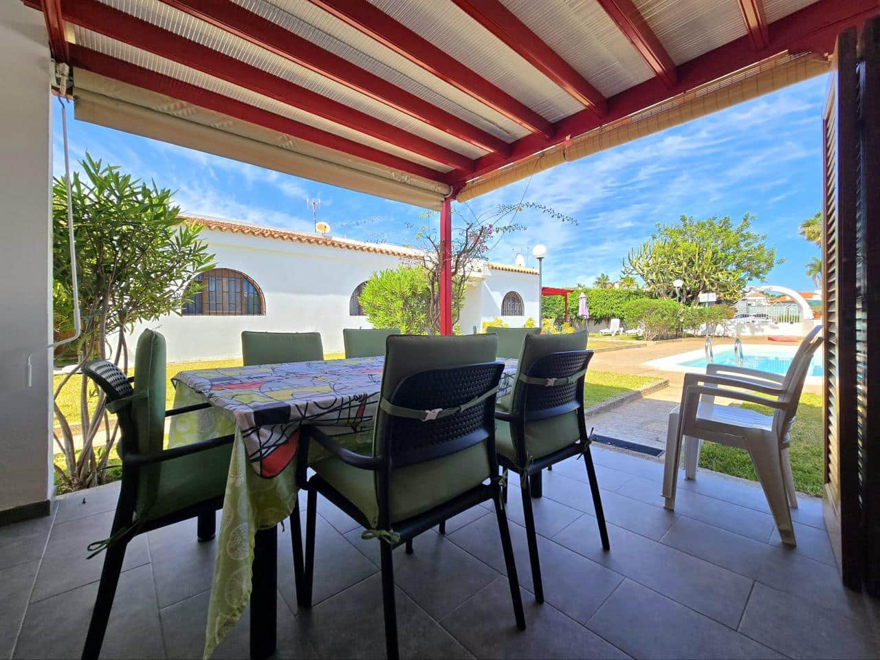 3 soverom Bungalow til leie i Maspalomas med svømmebasseng - € 1 400 (Ref: 9824022)