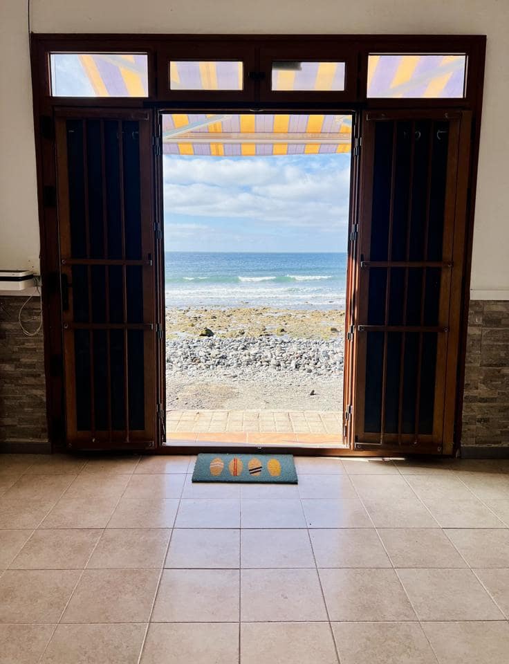 Chalet de 2 habitaciones en Juan Grande en alquiler - 1.270 € (Ref: 9824023)