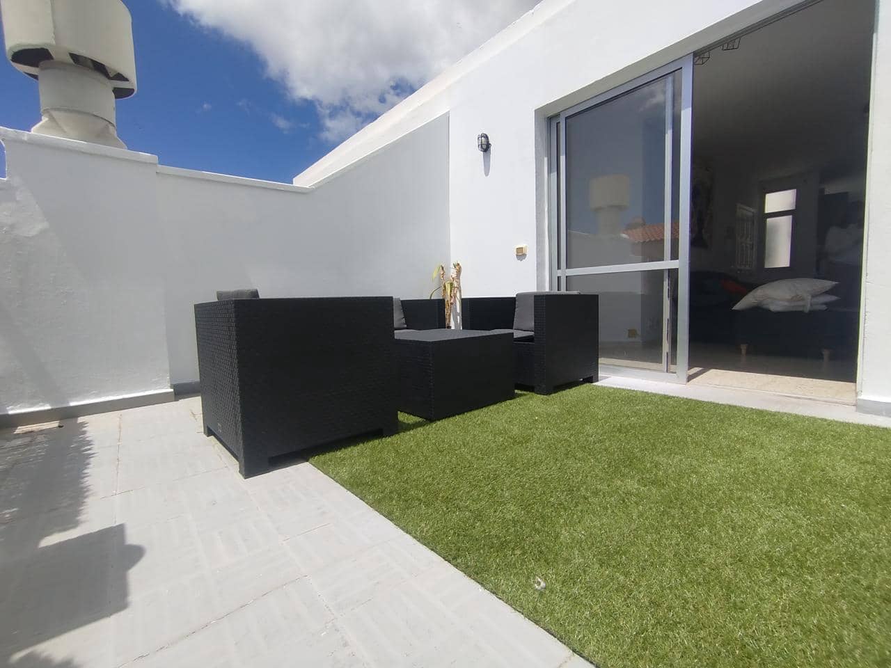 Piso de 1 habitación en Vecindario en alquiler - 950 € (Ref: 9830423)