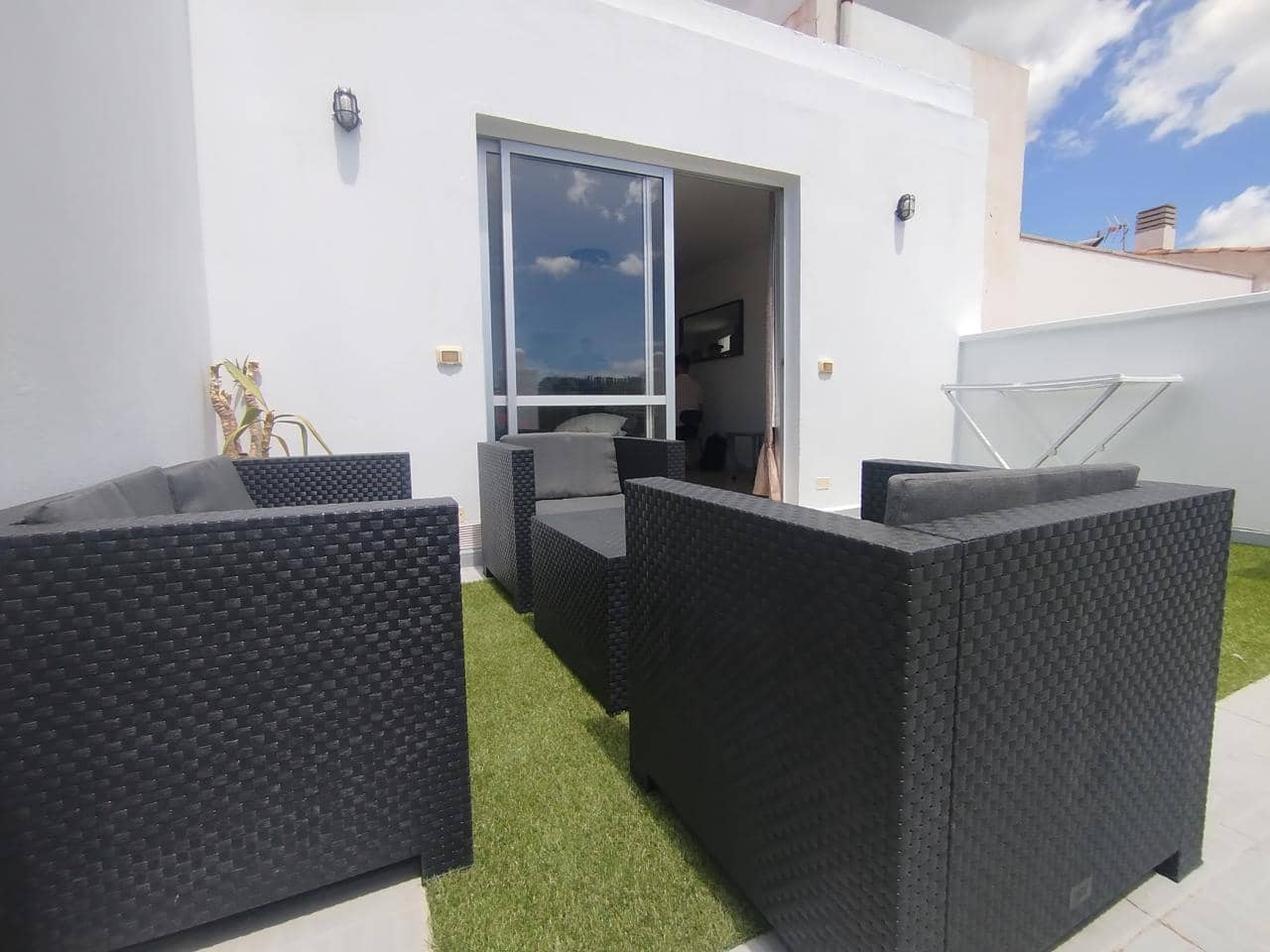 Piso de 1 habitación en Vecindario en alquiler - 950 € (Ref: 9830423)