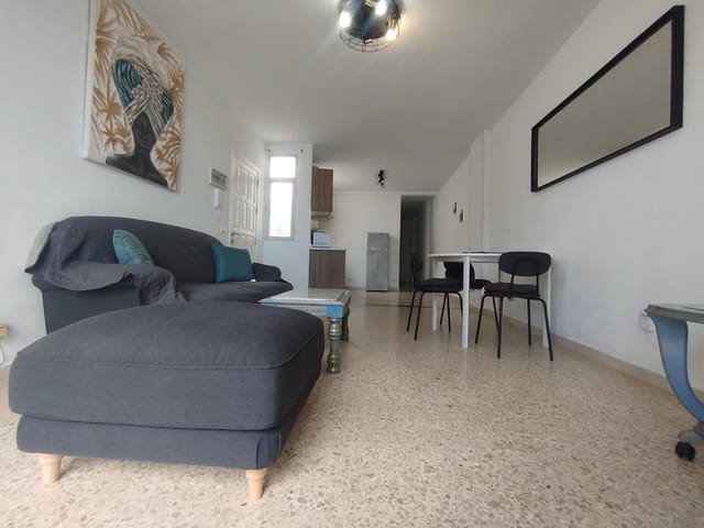 Piso de 1 habitación en Vecindario, Santa Lucía de Tirajana en alquiler - 950 € (Ref: 9830423)