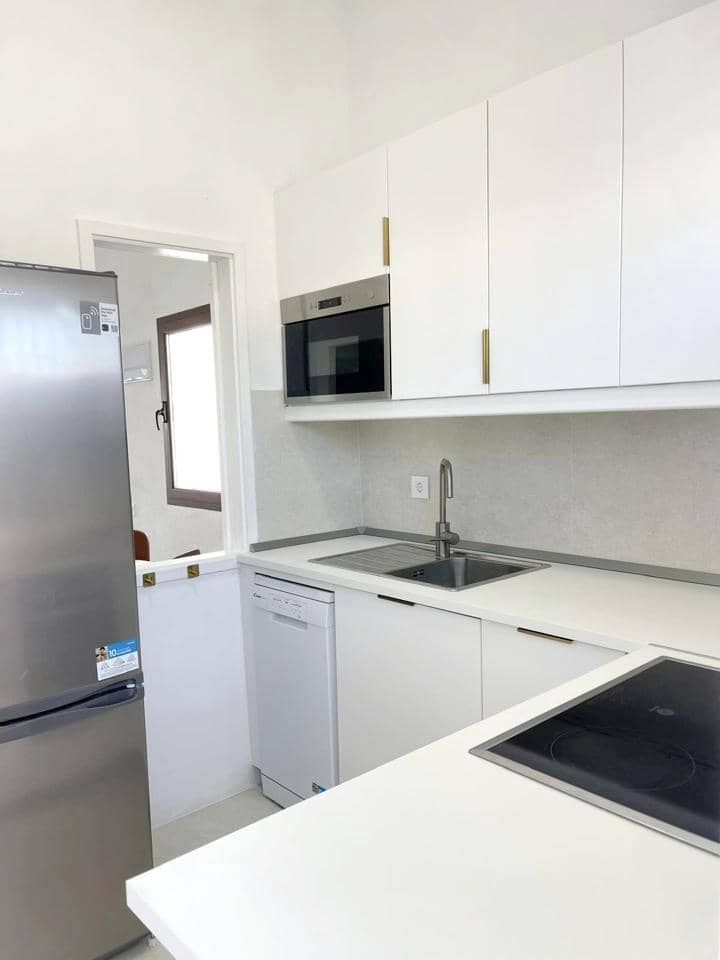 2 soveværelse Lejlighed til leje i San Agustin med swimmingpool garage - € 2.000 (Ref: 9838532)
