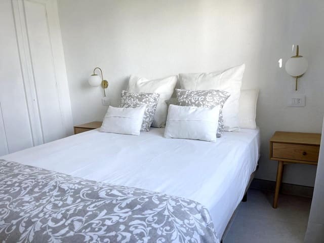 2 soveværelse Lejlighed til leje i San Agustín, San Bartolomé de Tirajana med swimmingpool garage - € 2.000 (Ref: 9838532)