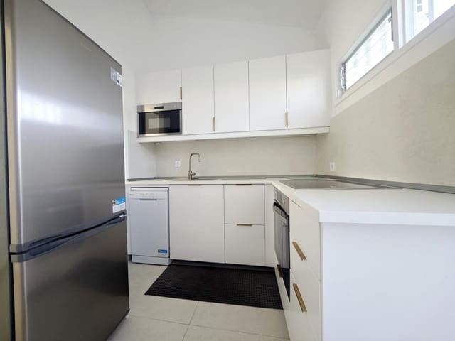 2 quarto Apartamento para arrendar em San Agustín, San Bartolomé de Tirajana com piscina garagem - 2 000 € (Ref: 9838532)