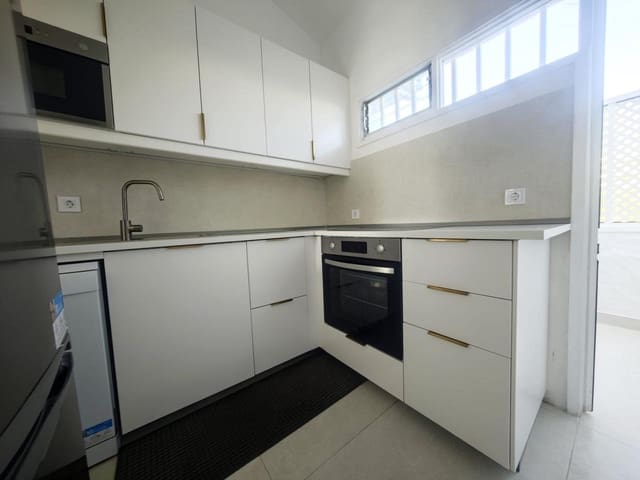 2 quarto Apartamento para arrendar em San Agustín, San Bartolomé de Tirajana com piscina garagem - 2 000 € (Ref: 9838532)