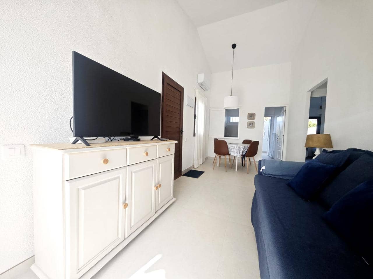 2 bedroom Flat for rent in San Agustin with pool garage - € 2,000 (Ref: 9838532)