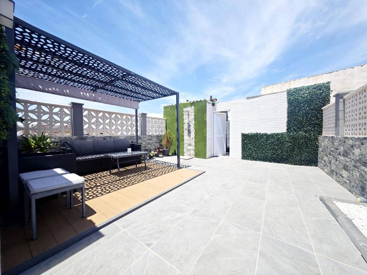 3 bedroom Flat for sale in Vecindario - € 297,000 (Ref: 9844379)