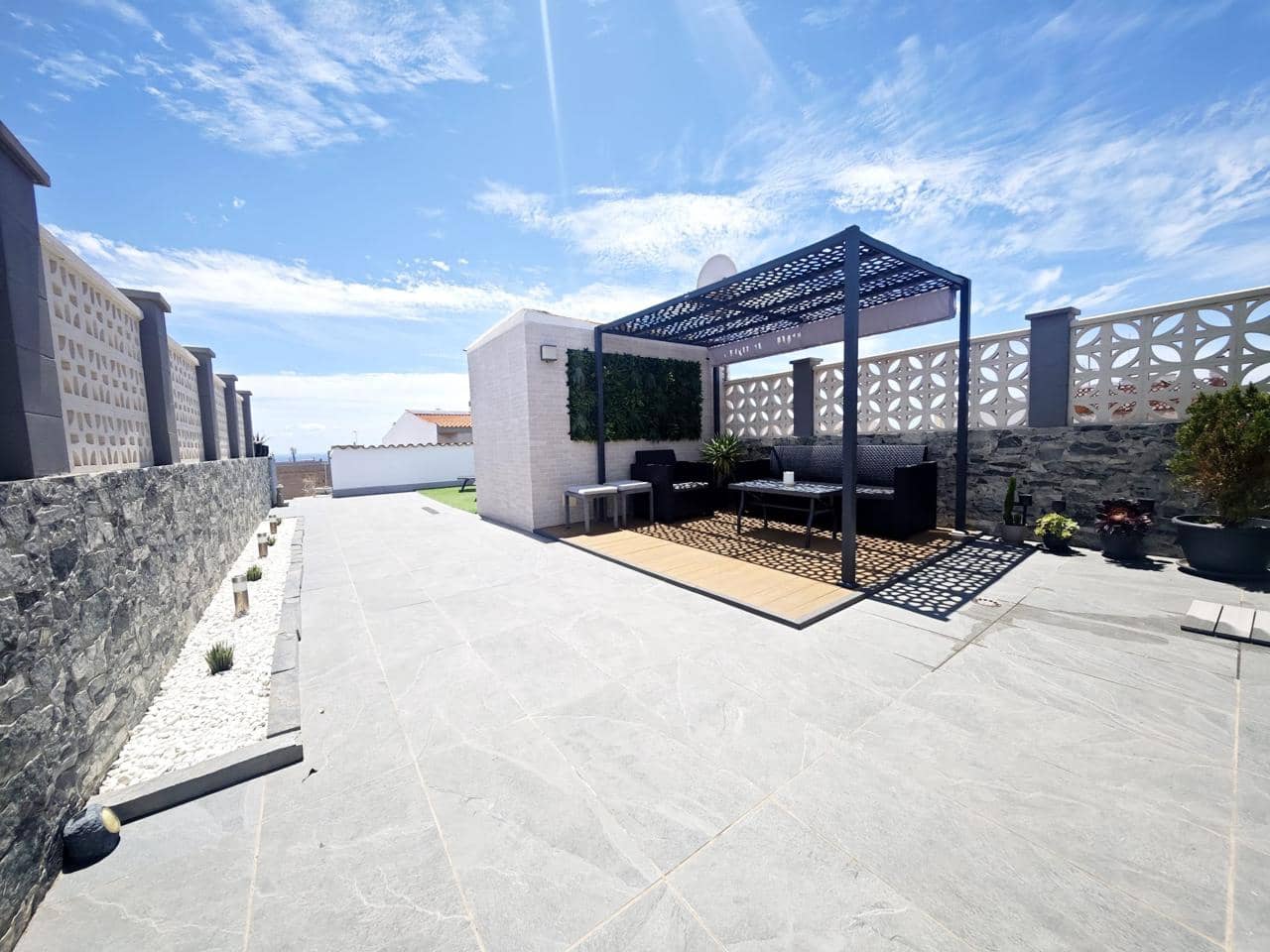 3 bedroom Flat for sale in Vecindario - € 297,000 (Ref: 9844379)