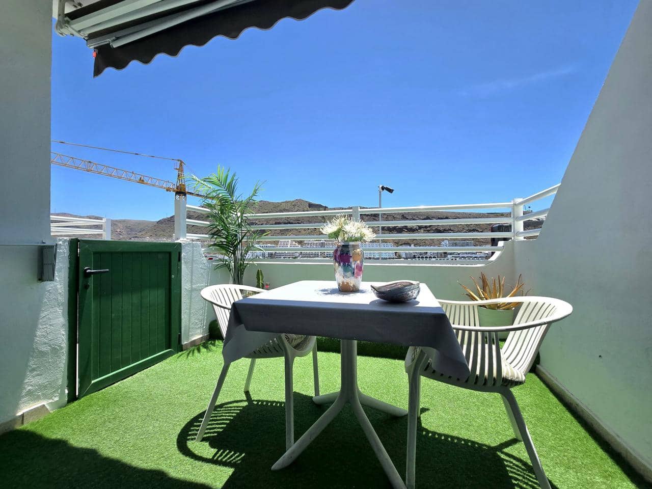 1 bedroom Flat for rent in Puerto Rico with pool - € 1,200 (Ref: 9854502)