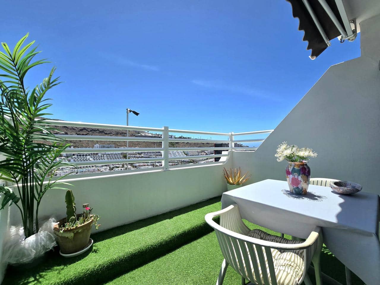 1 bedroom Flat for rent in Puerto Rico with pool - € 1,200 (Ref: 9854502)