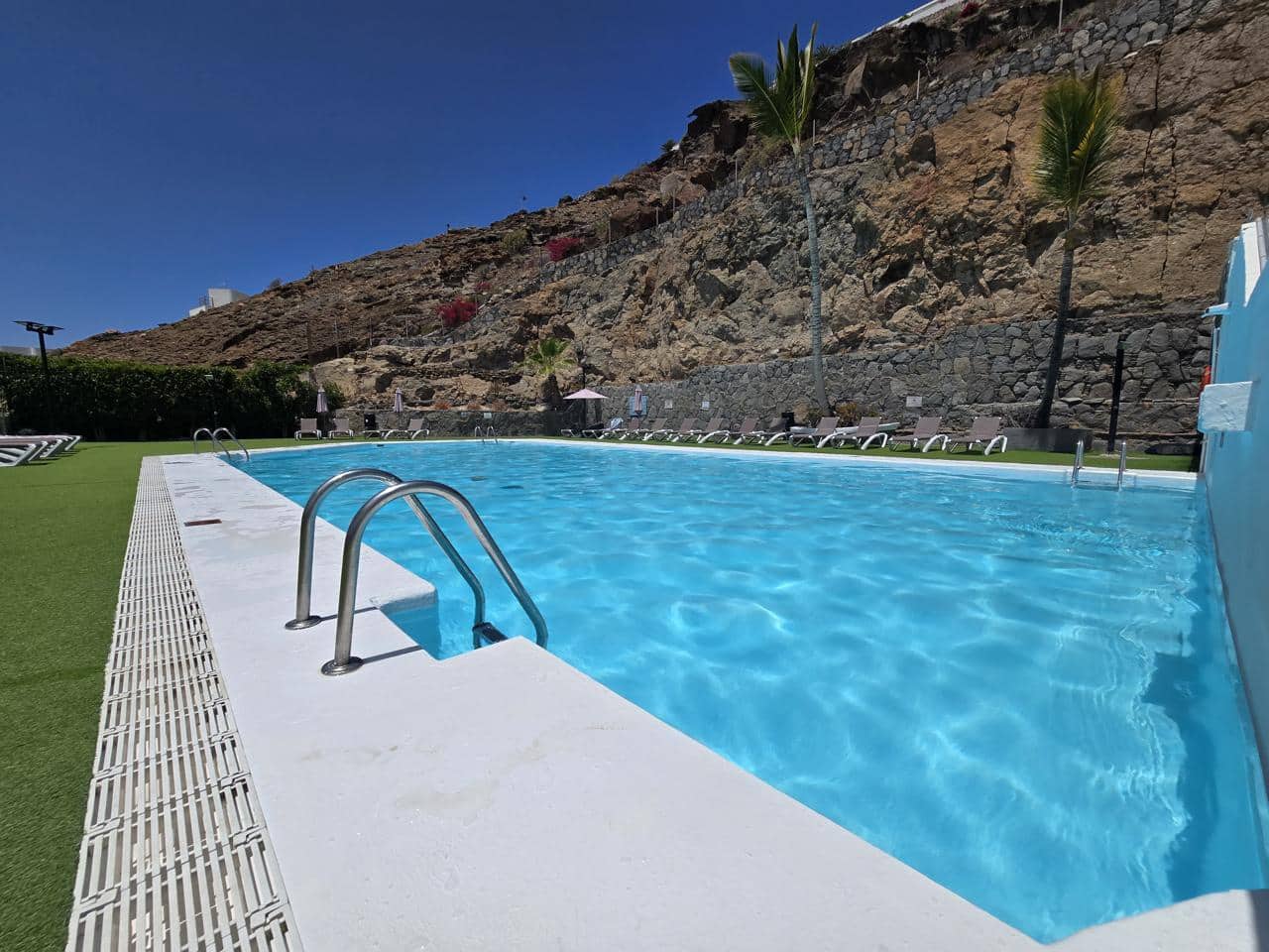 1 bedroom Flat for rent in Puerto Rico with pool - € 1,200 (Ref: 9854502)