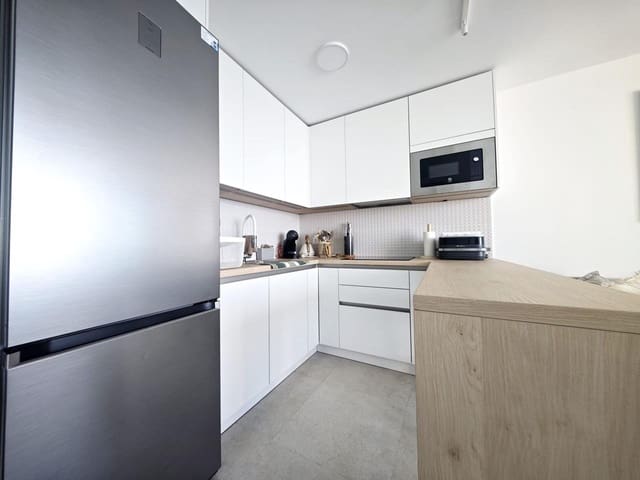 1 makuuhuone Asunto vuokrattavana paikassa San Agustín, San Bartolomé de Tirajana - 1 400 € (Ref: 9858919)
