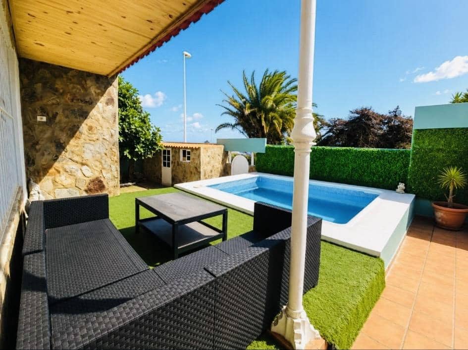 2 bedroom Villa for rent in Telde with pool garage - € 2,350 (Ref: 9866250)