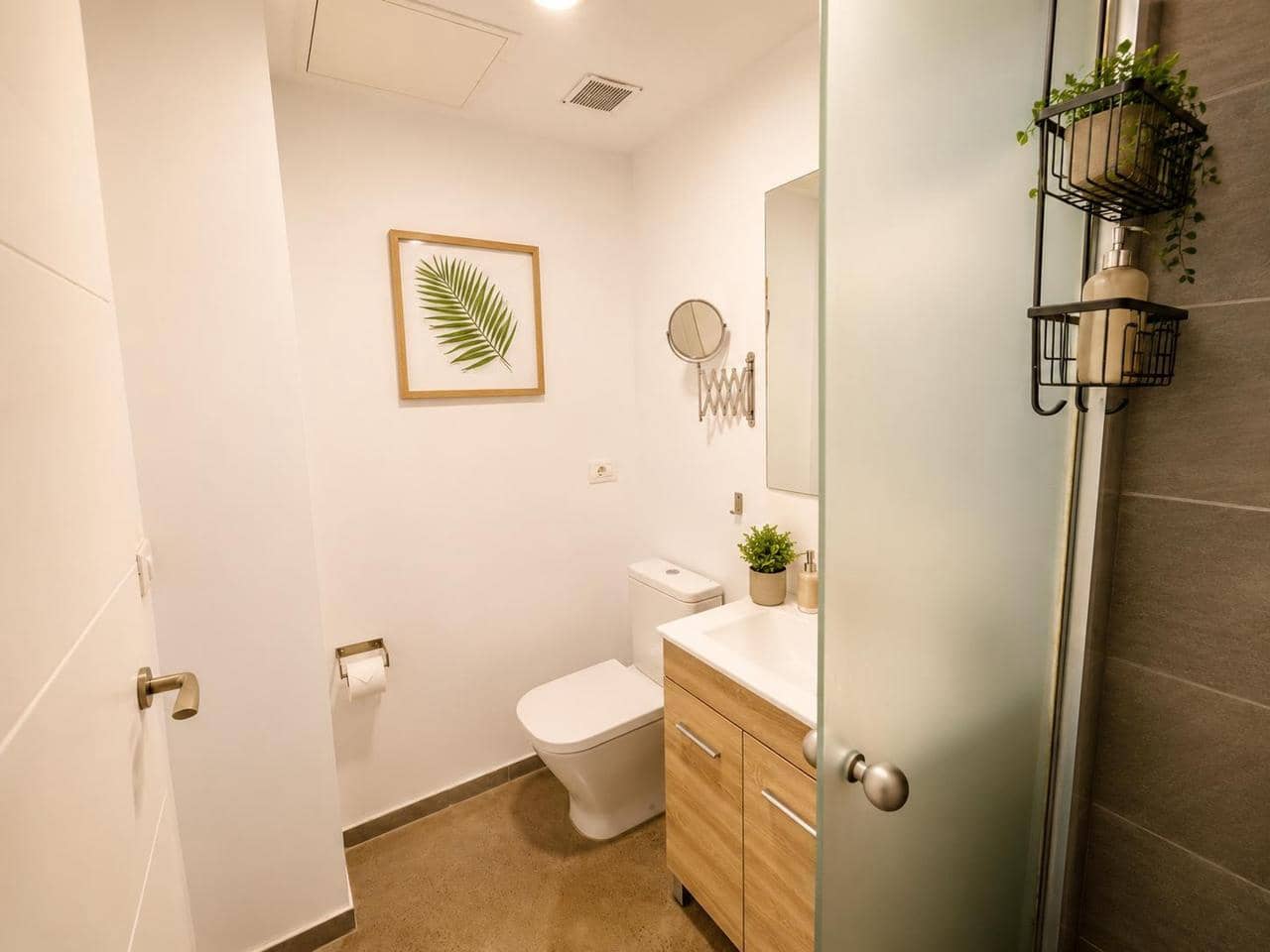 3 makuuhuone Huvila vuokrattavana paikassa Mogan - 1 650 € (Ref: 9874176)