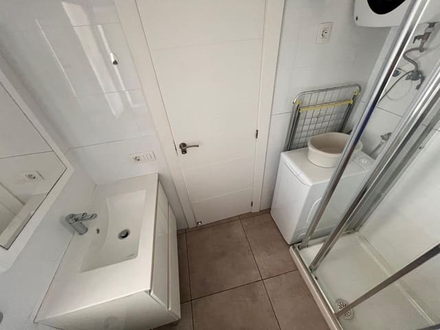 1 makuuhuone Asunto vuokrattavana paikassa San Agustín, San Bartolomé de Tirajana mukana uima-altaan 
autotalli - 1 400 € (Ref: 9874177)