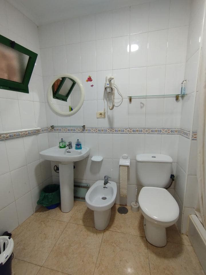 1 bedroom Flat for rent in Playa del Ingles with pool - € 950 (Ref: 9877614)
