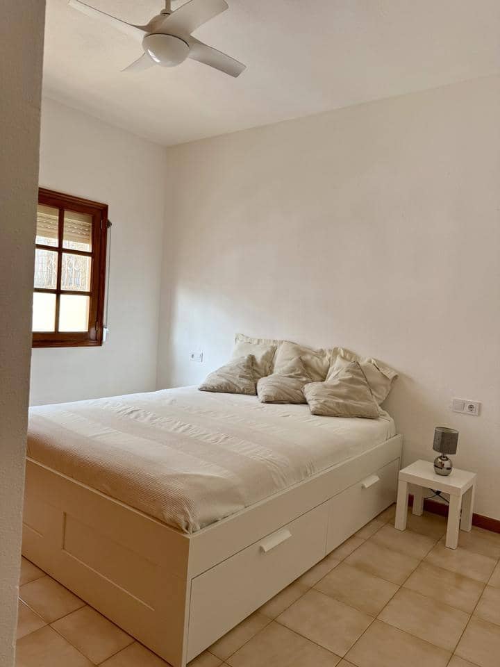 3 slaapkamer Villa te huur in San Fernando - € 2.500 (Ref: 9891042)