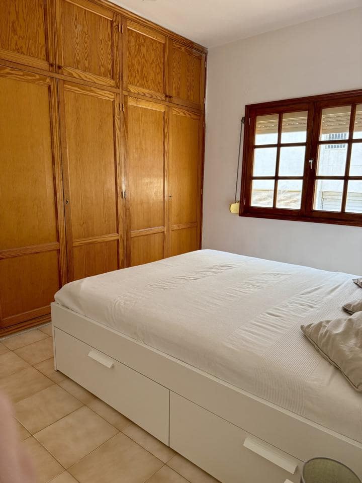 3 slaapkamer Villa te huur in San Fernando - € 2.500 (Ref: 9891042)