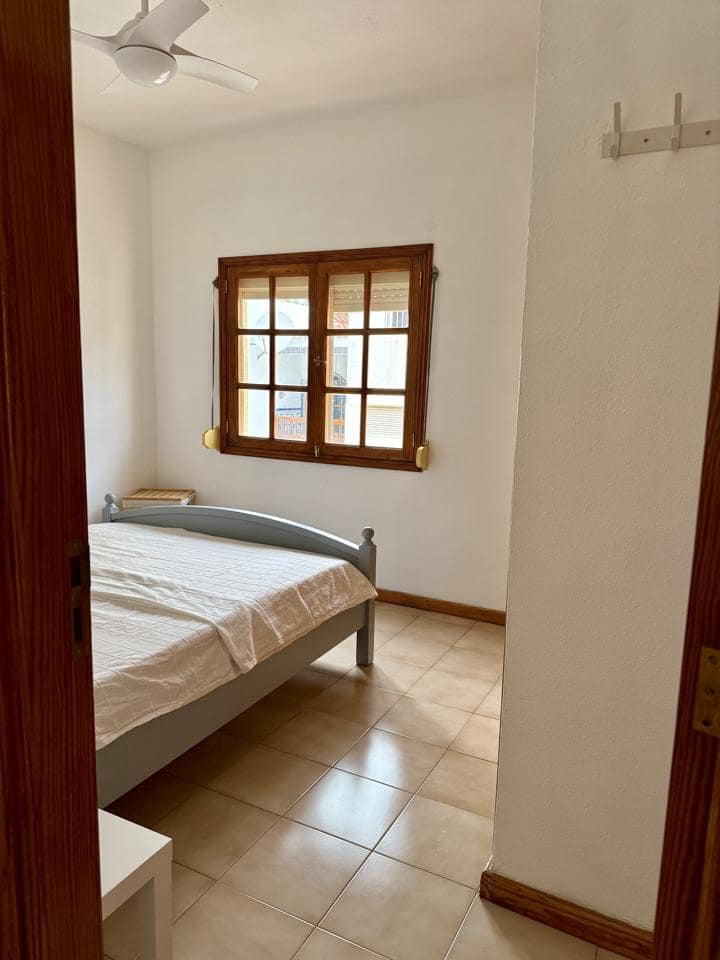 3 slaapkamer Villa te huur in San Fernando - € 2.500 (Ref: 9891042)