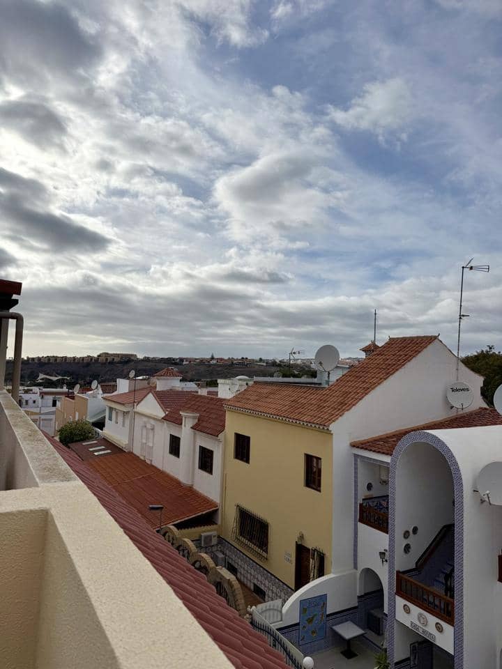 3 slaapkamer Villa te huur in San Fernando - € 2.500 (Ref: 9891042)