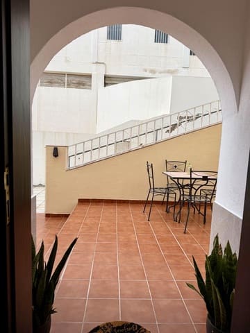 3 bedroom Villa for rent in San Fernando, Moya - € 2,500 (Ref: 9891042)
