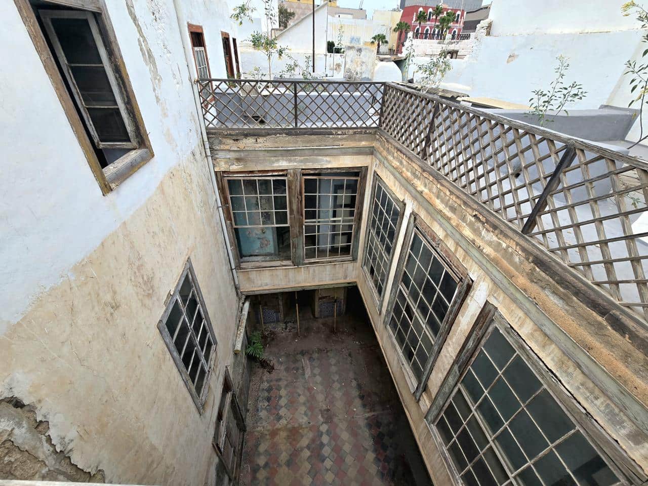 18 soverom Villa til salgs i Las Palmas de Gran Canaria - € 700 000 (Ref: 9891043)