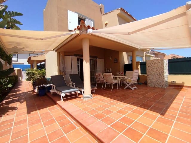 2 bedroom Villa for rent in Meloneras, San Bartolomé de Tirajana with pool - € 3,750 (Ref: 9895136)
