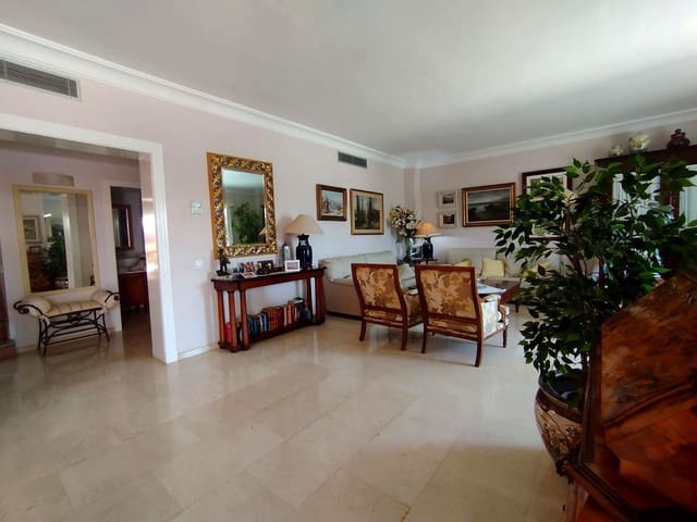 2 bedroom Villa for rent in Meloneras, San Bartolomé de Tirajana with pool - € 3,750 (Ref: 9895136)
