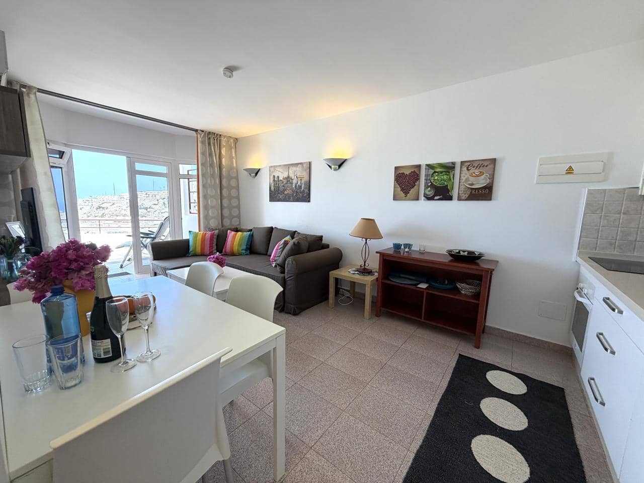 1 bedroom Flat for rent in Puerto Rico with pool - € 1,200 (Ref: 9895138)