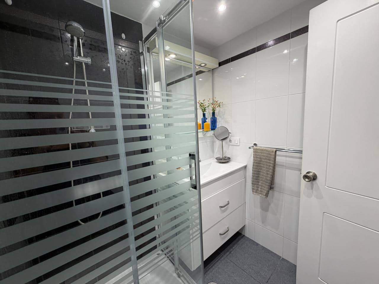 1 bedroom Flat for rent in Puerto Rico with pool - € 1,200 (Ref: 9895138)