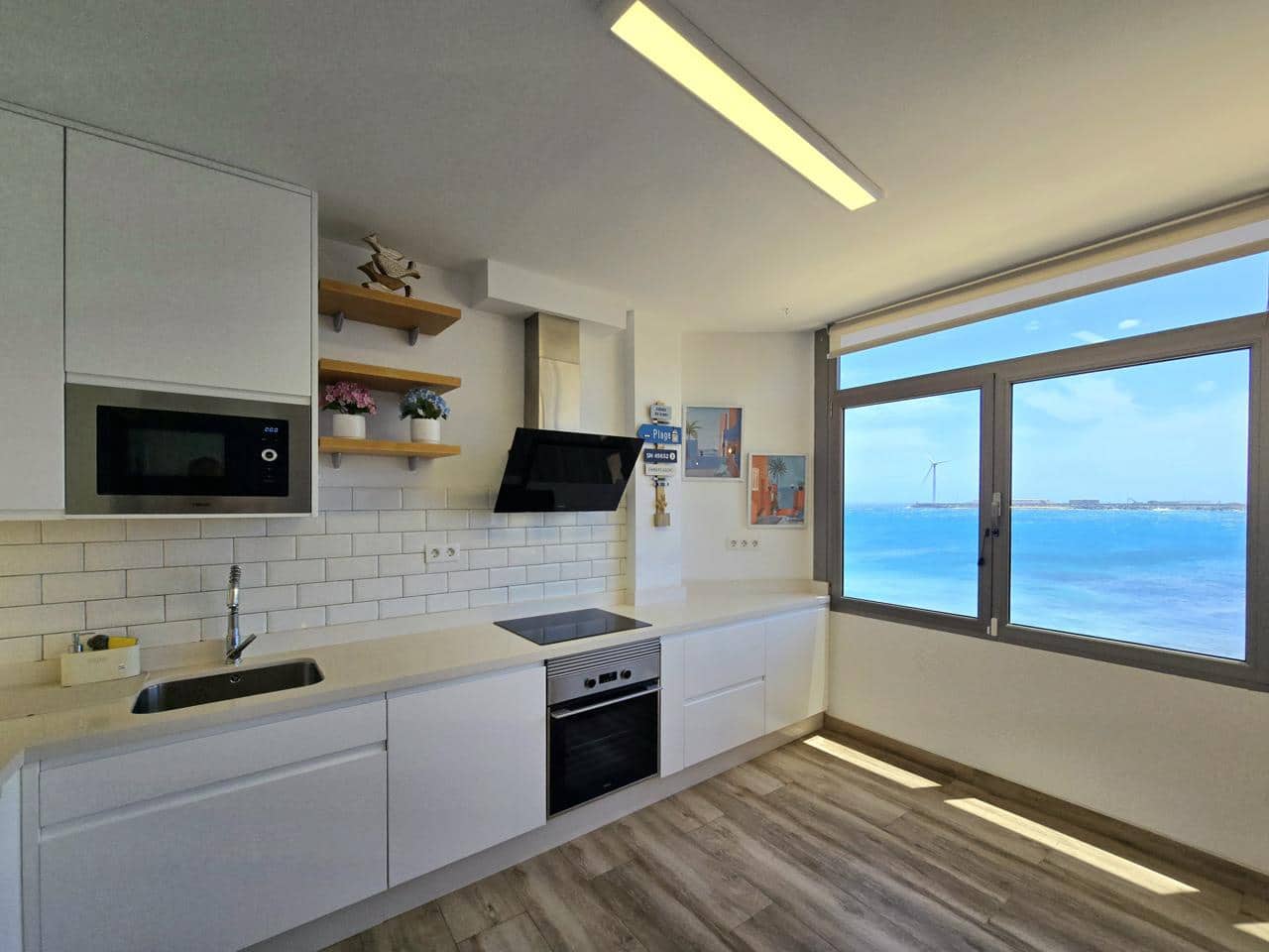 3 bedroom Flat for rent in Arinaga with garage - € 1,500 (Ref: 9895558)