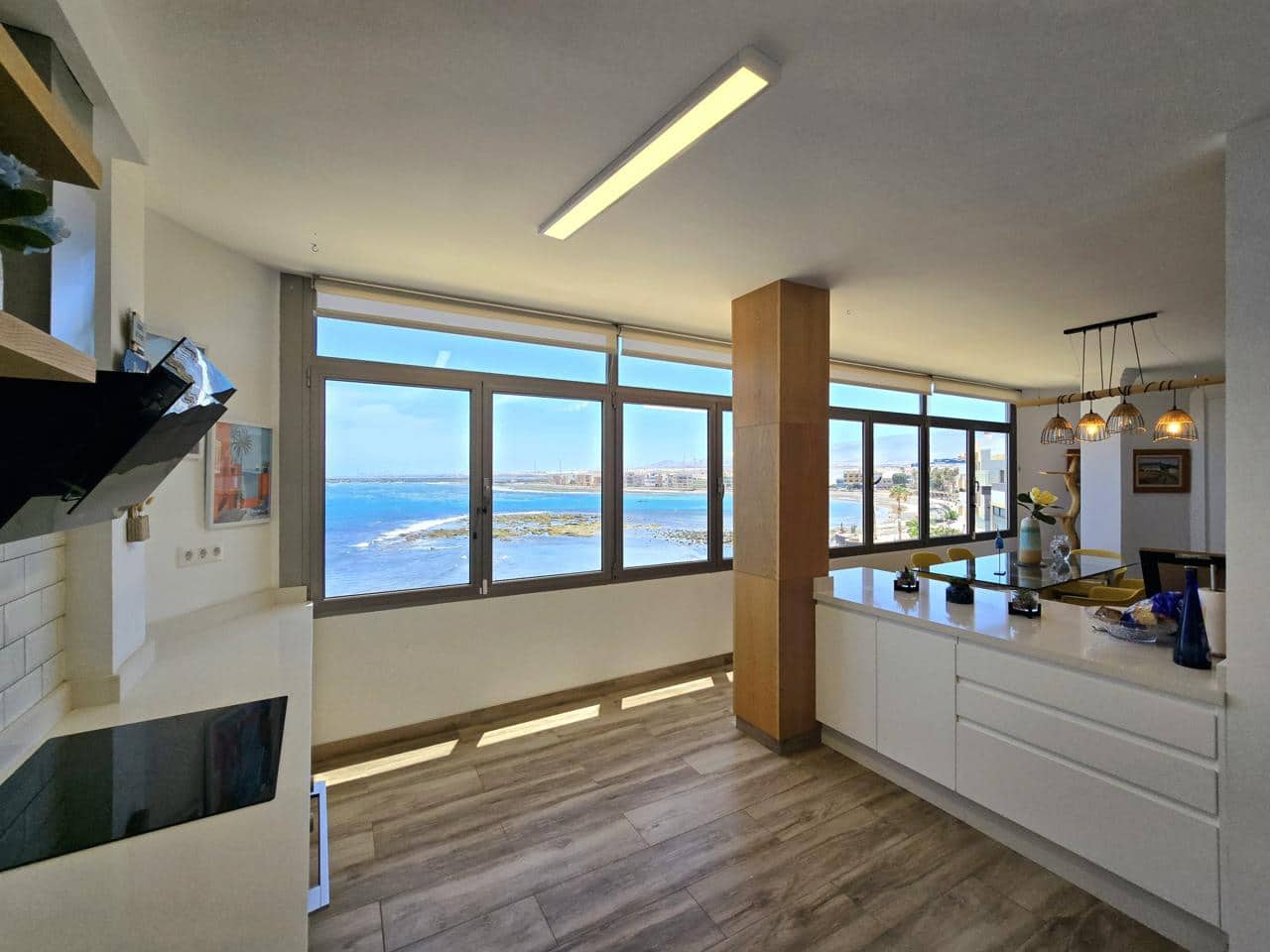 3 bedroom Flat for rent in Arinaga with garage - € 1,500 (Ref: 9895558)