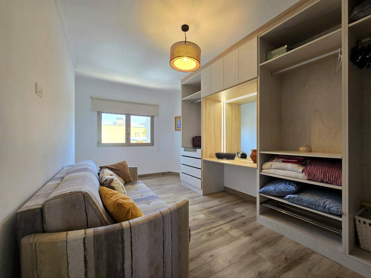 3 bedroom Flat for rent in Arinaga with garage - € 1,500 (Ref: 9895558)