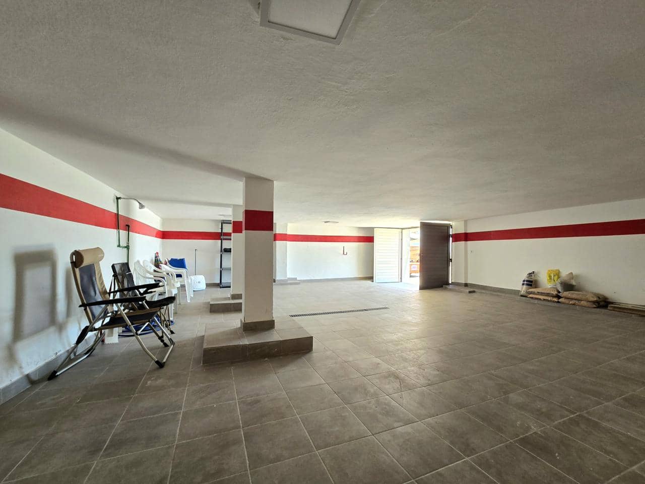 3 bedroom Flat for rent in Arinaga with garage - € 1,500 (Ref: 9895558)