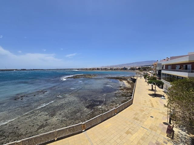 3 bedroom Flat for rent in Arinaga, Agüimes - € 1,500 (Ref: 9895558)