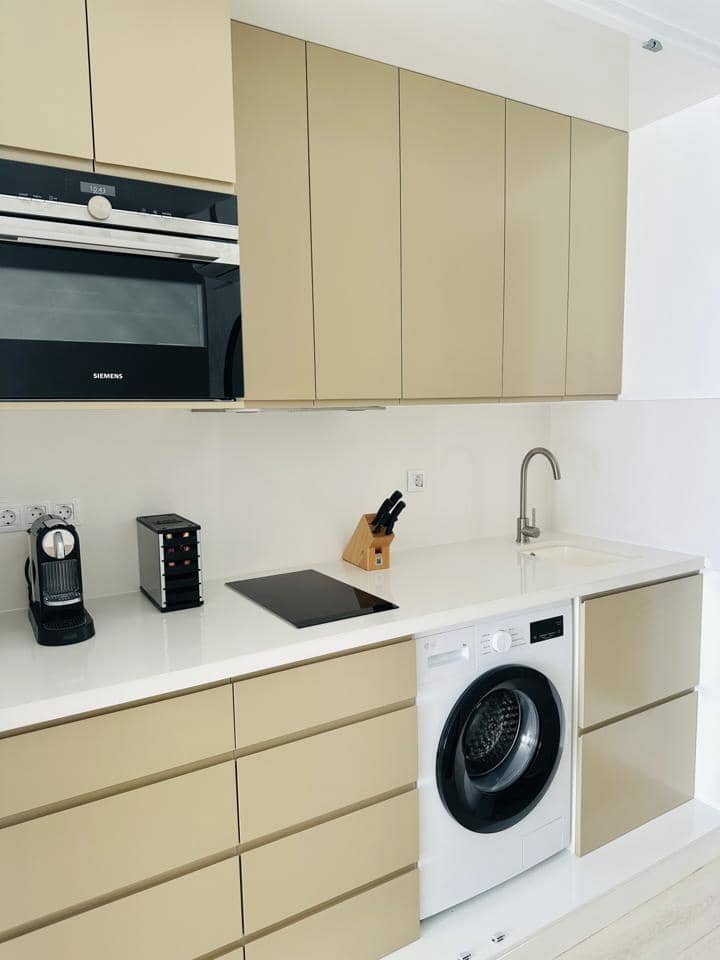 Flat te huur in Las Palmas de Gran Canaria - € 2.500 (Ref: 9902693)