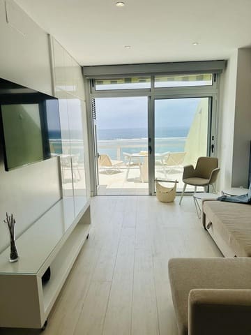 Flat te huur in Las Palmas de Gran Canaria - € 2.500 (Ref: 9902693)