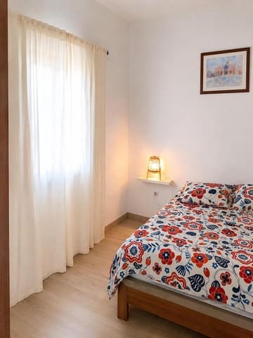 1 soverom Villa til leie i Sardina, Santa Lucía de Tirajana - € 1 100 (Ref: 9911838)