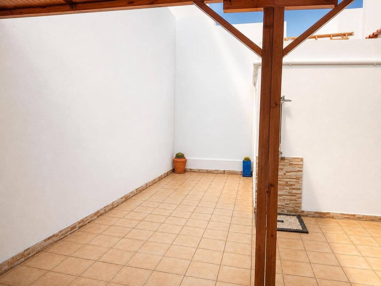 1 bedroom Villa for rent in Sardina - € 1,100 (Ref: 9911838)