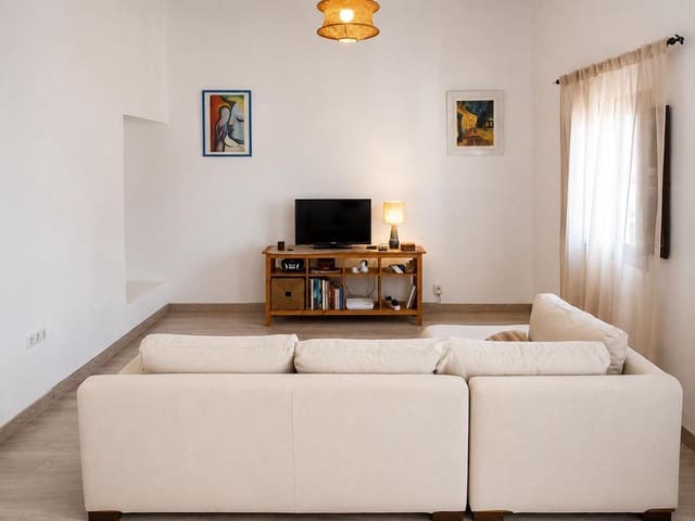 1 soverom Villa til leie i Sardina, Santa Lucía de Tirajana - € 1 100 (Ref: 9911838)
