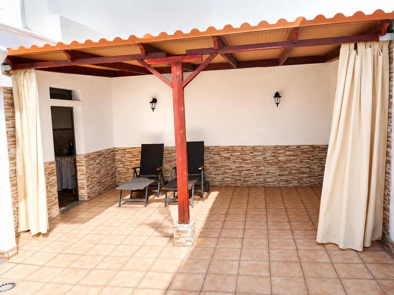1 bedroom Villa for rent in Sardina - € 1,100 (Ref: 9911838)