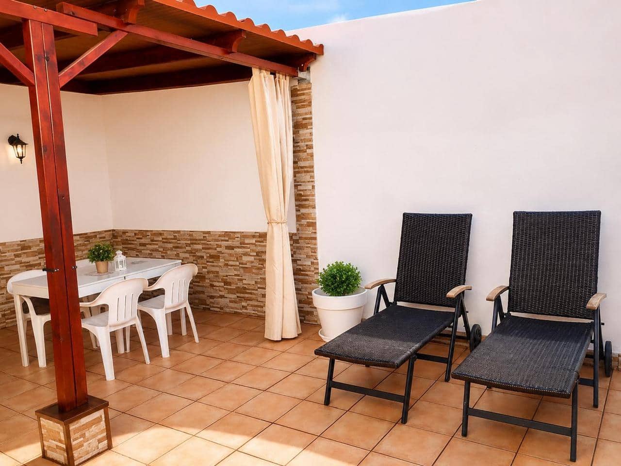 1 bedroom Villa for rent in Sardina - € 1,100 (Ref: 9911838)